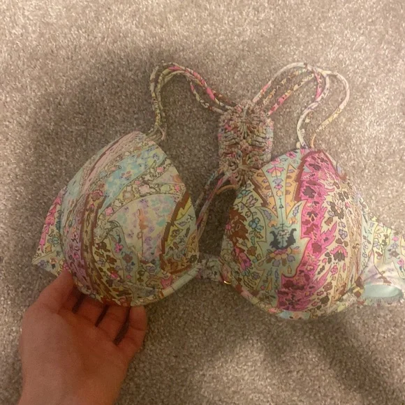 Victoria secret bathing suit top - Picture 2 of 5